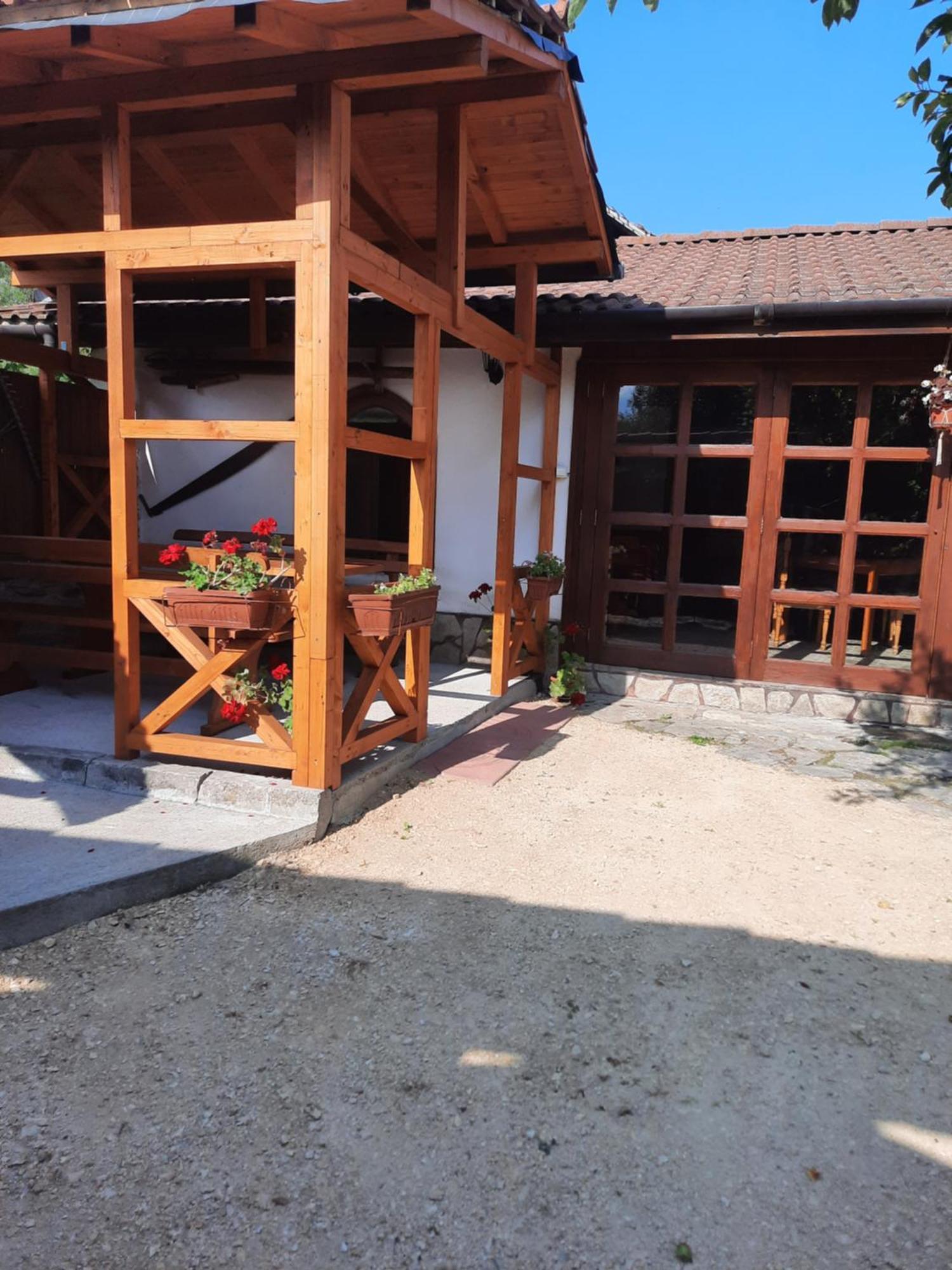 Вила Здравец Yagodina Exterior foto