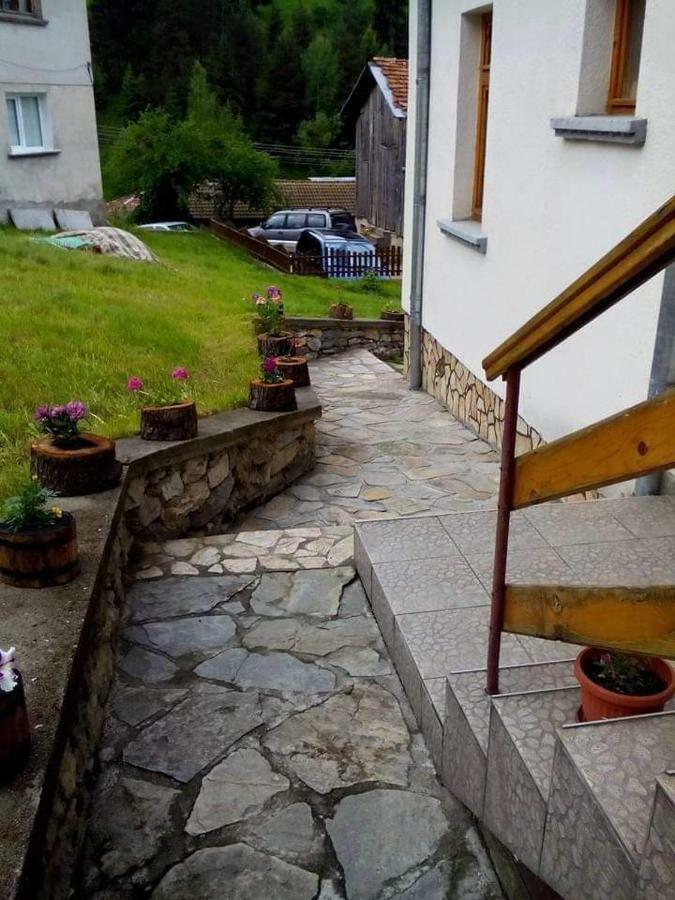 Вила Здравец Yagodina Exterior foto